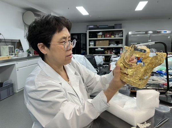 98策略 三星堆金器总重量超2公斤 专家感叹：独步天下，无与伦比！